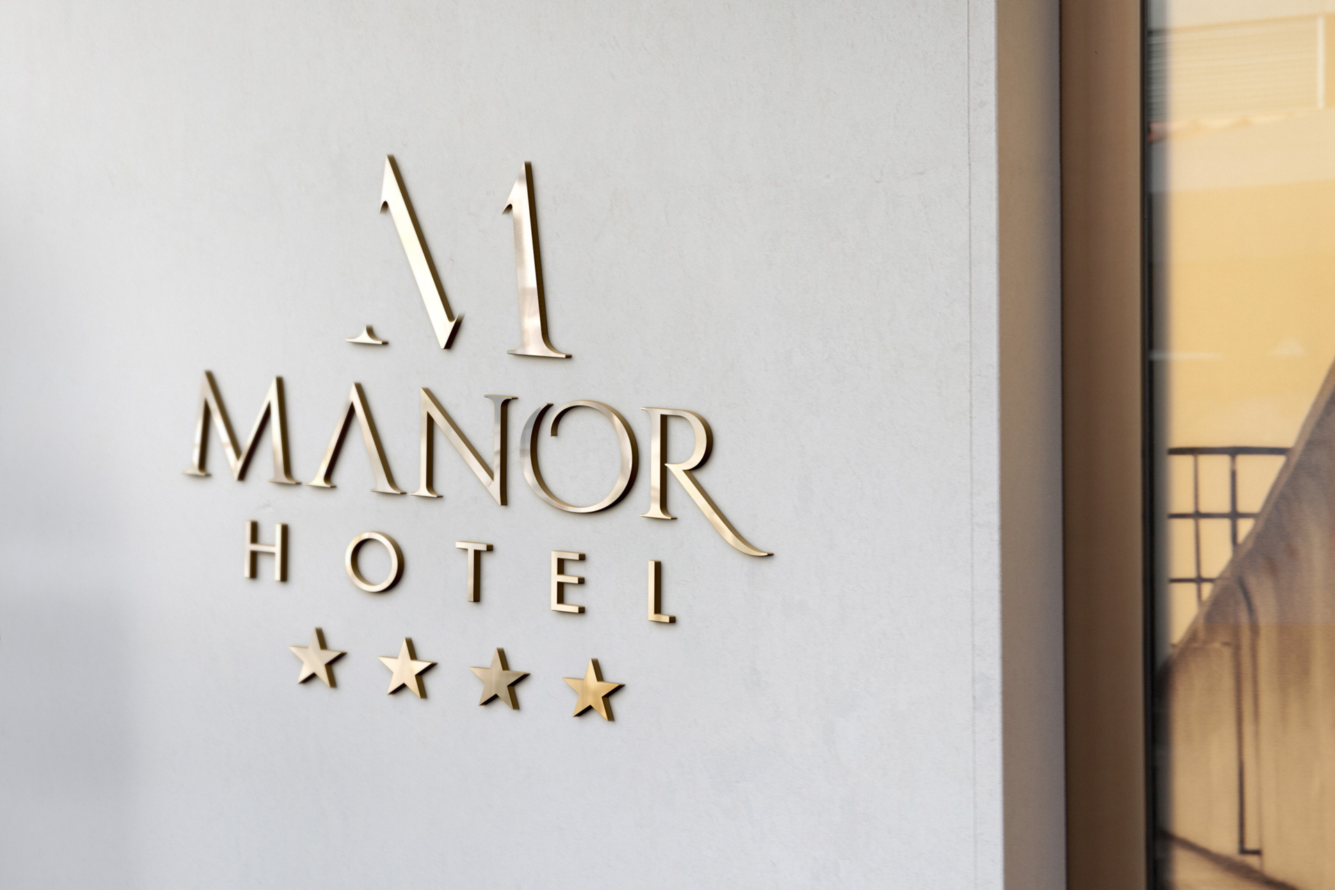 Manor Hotel Denumire Brand Creare Logo Site Hotel Design Grafic 